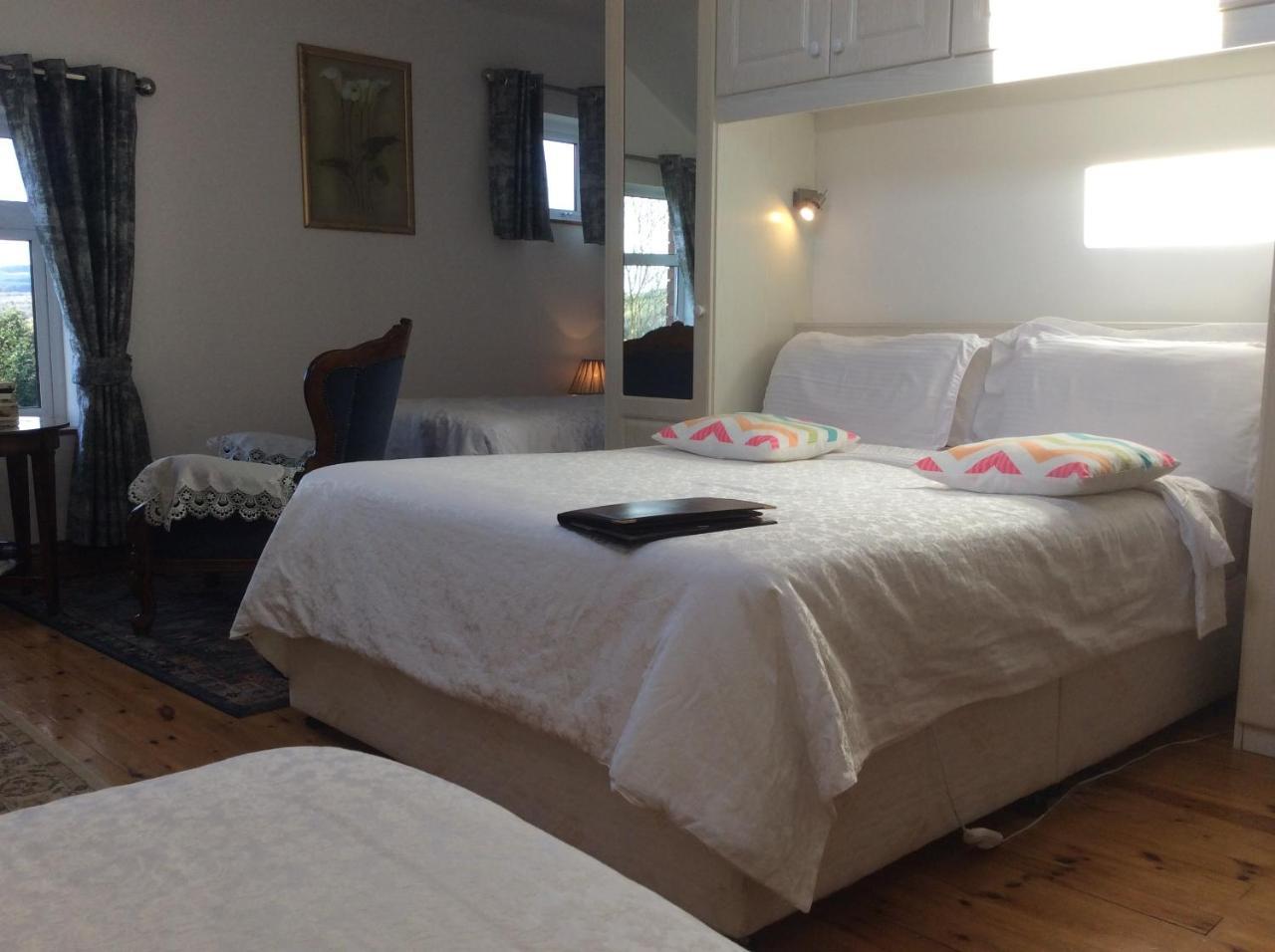 Rosdarrig Bed & Breakfast Бойл Екстериор снимка
